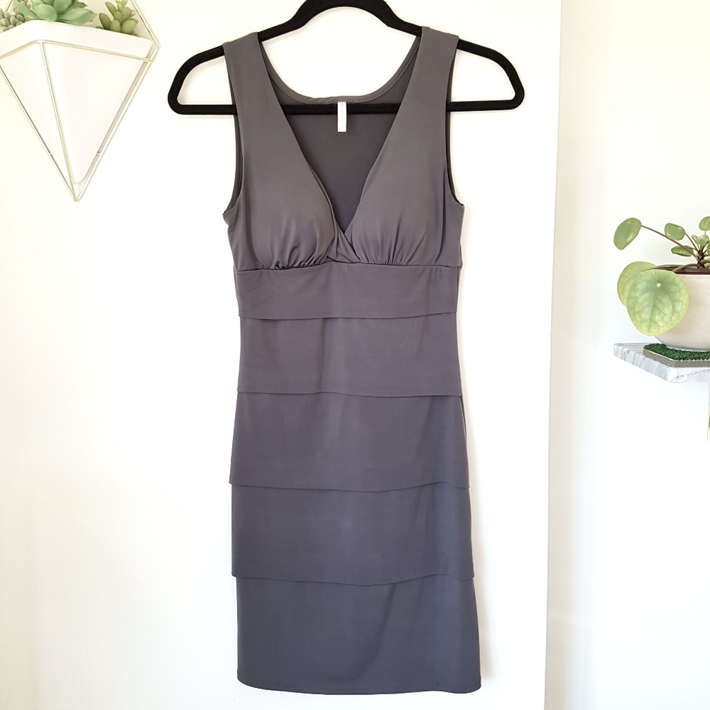 Sleeveless Grey V-Neck Dress with Built in Cups S